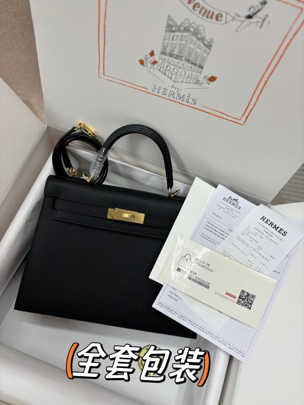 Hermès Kelly Sellier 28 Noir Epsom Leather Gold Hardware