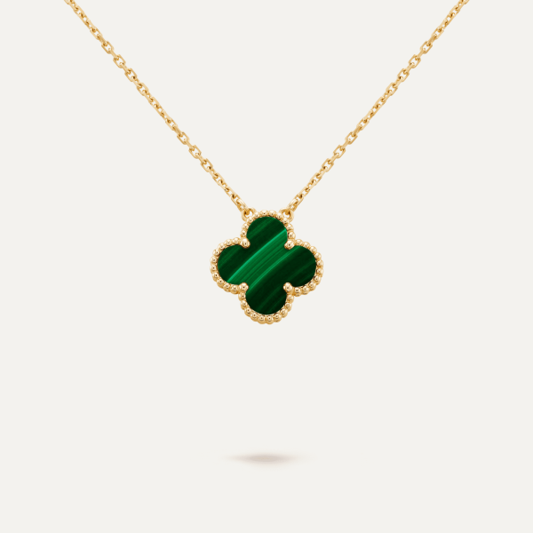 Van Cleef & Arpels Vintage Alhambra pendant 7
